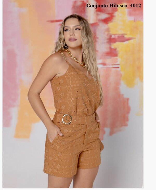 Conjunto Hibisco bege